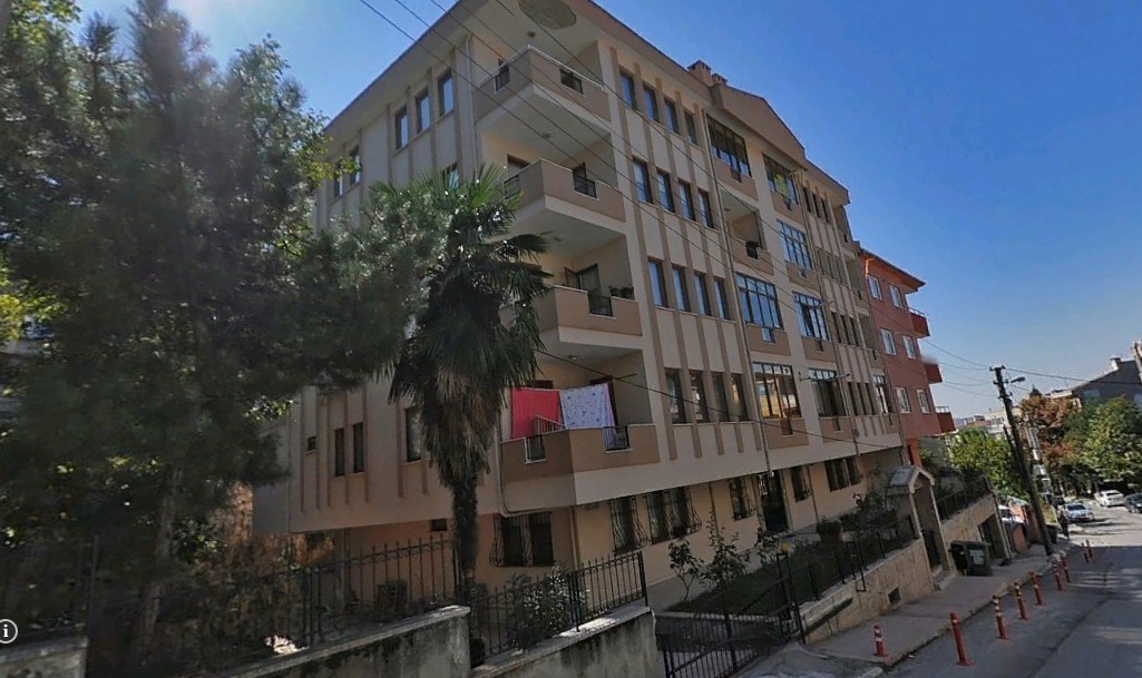 Çekirge Bahar Apt. (1999)