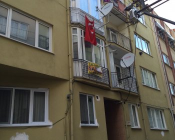 Selimzade Cd. Balat Çık. Apt. (1987)<